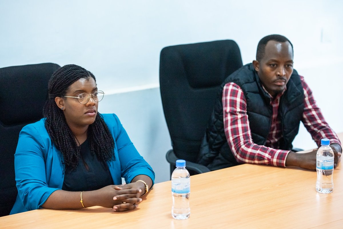 GiveDirectlyRw's tweet photo. What a delightful surprise today from our internet partners, @TrAC_Rw ! Always a thrill hosting the team that keeps GiveDirectly Rwanda seamlessly connected. https://t.co/VVxnQncQWJ