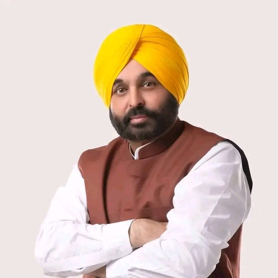 Gursewak singh (@gskang19) on Twitter photo ਪੰਜਾਬ ਦੇ ਲੋਕਾਂ ਦੇ ਮੁੱਖ ਮੰਤਰੀ <a href="/BhagwantMann/">Bhagwant Mann</a> ਜੀ ਨੂੰ ਜਨਮਦਿਨ ਦੀਆਂ ਲੱਖ-ਲੱਖ ਵਧਾਈਆਂ 💛
ਜਿਨ੍ਹਾਂ ਨੇ ਪੰਜਾਬ ਨੂੰ ਦਿੱਤਾ —
✅ SSF ਲੋਕਾਂ ਦੀ ਸੁਰੱਖਿਆ ਲਈ
✅ ਕਿਸਾਨਾਂ ਲਈ ਦਿਨ ਦੇ ਸਮੇਂ ਬਿਜਲੀ 🌾
✅ 3000 ਮੈਦਾਨ ਨੌਜਵਾਨਾਂ ਤੇ ਖੇਡਾਂ ਲਈ 🏟️
ਪੰਜਾਬ ਤੁਹਾਡੇ ਤੇ ਮਾਣ ਕਰਦਾ ਹੈ! ਪੰਜਾਬ ਦੇ ਲੋਕਾਂ ਦੇ ਮੁੱਖ ਮੰਤਰੀ <a href="/BhagwantMann/">Bhagwant Mann</a> ਜੀ ਨੂੰ ਜਨਮਦਿਨ ਦੀਆਂ ਲੱਖ-ਲੱਖ ਵਧਾਈਆਂ 💛
ਜਿਨ੍ਹਾਂ ਨੇ ਪੰਜਾਬ ਨੂੰ ਦਿੱਤਾ —
✅ SSF ਲੋਕਾਂ ਦੀ ਸੁਰੱਖਿਆ ਲਈ
✅ ਕਿਸਾਨਾਂ ਲਈ ਦਿਨ ਦੇ ਸਮੇਂ ਬਿਜਲੀ 🌾
✅ 3000 ਮੈਦਾਨ ਨੌਜਵਾਨਾਂ ਤੇ ਖੇਡਾਂ ਲਈ 🏟️
ਪੰਜਾਬ ਤੁਹਾਡੇ ਤੇ ਮਾਣ ਕਰਦਾ ਹੈ!