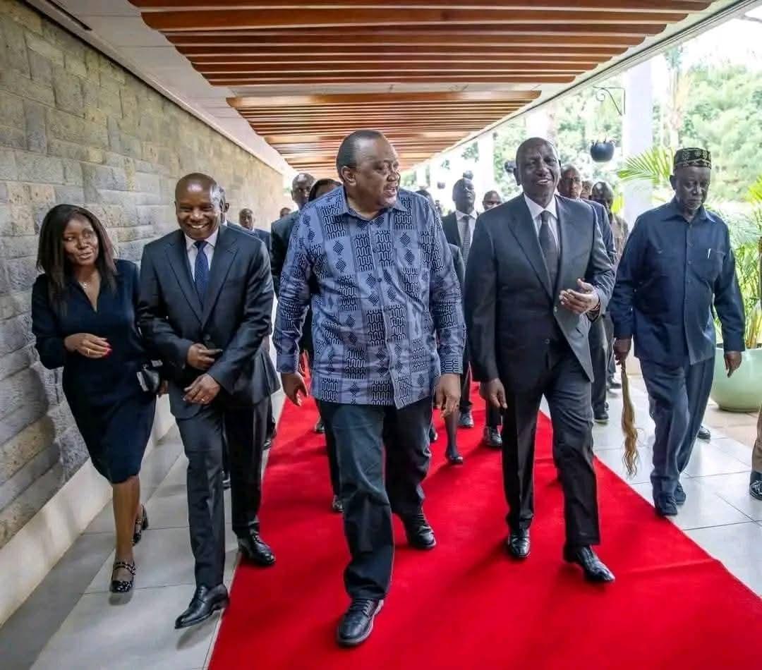 A foreigner would  think uhuru is the president, and Ruto the deputy.....and kindiki a bodyguard 😂😂😂