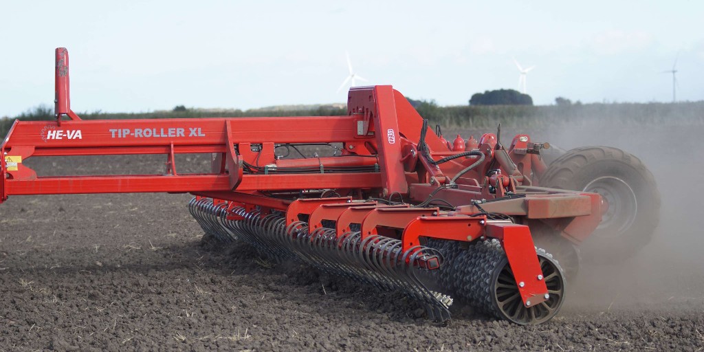 OPICOag's tweet photo. The 5-section @HEVA_uk Tip Roller XL is built to meet the demands of wider rolls, with the added capability to level, cultivate, or destruct cover crops when fitted with leading tools like the ones below⬇️ 

https://t.co/Hg8LOWbiwW https://t.co/LCv9MmtCvB