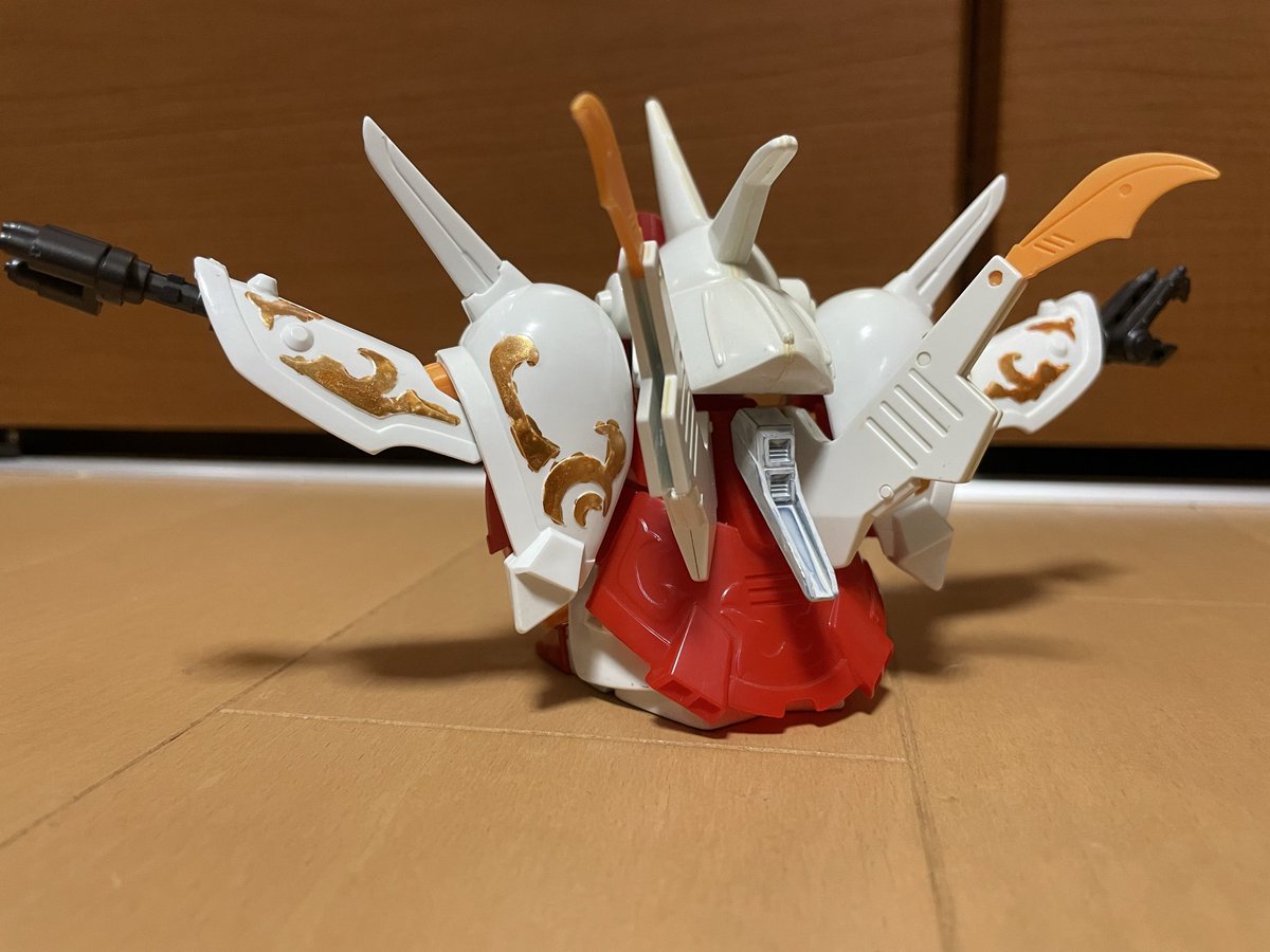 ザウエルアールジャジャ！♪が、シールに難… 元祖SDガンダムより SD