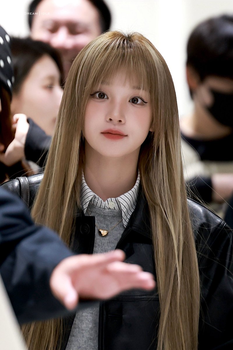 SweetDream_YJ's tweet photo. 251017 UKB

#아이들 #idle #우기 #YUQI #宋雨琦 https://t.co/U1BPNVlUes