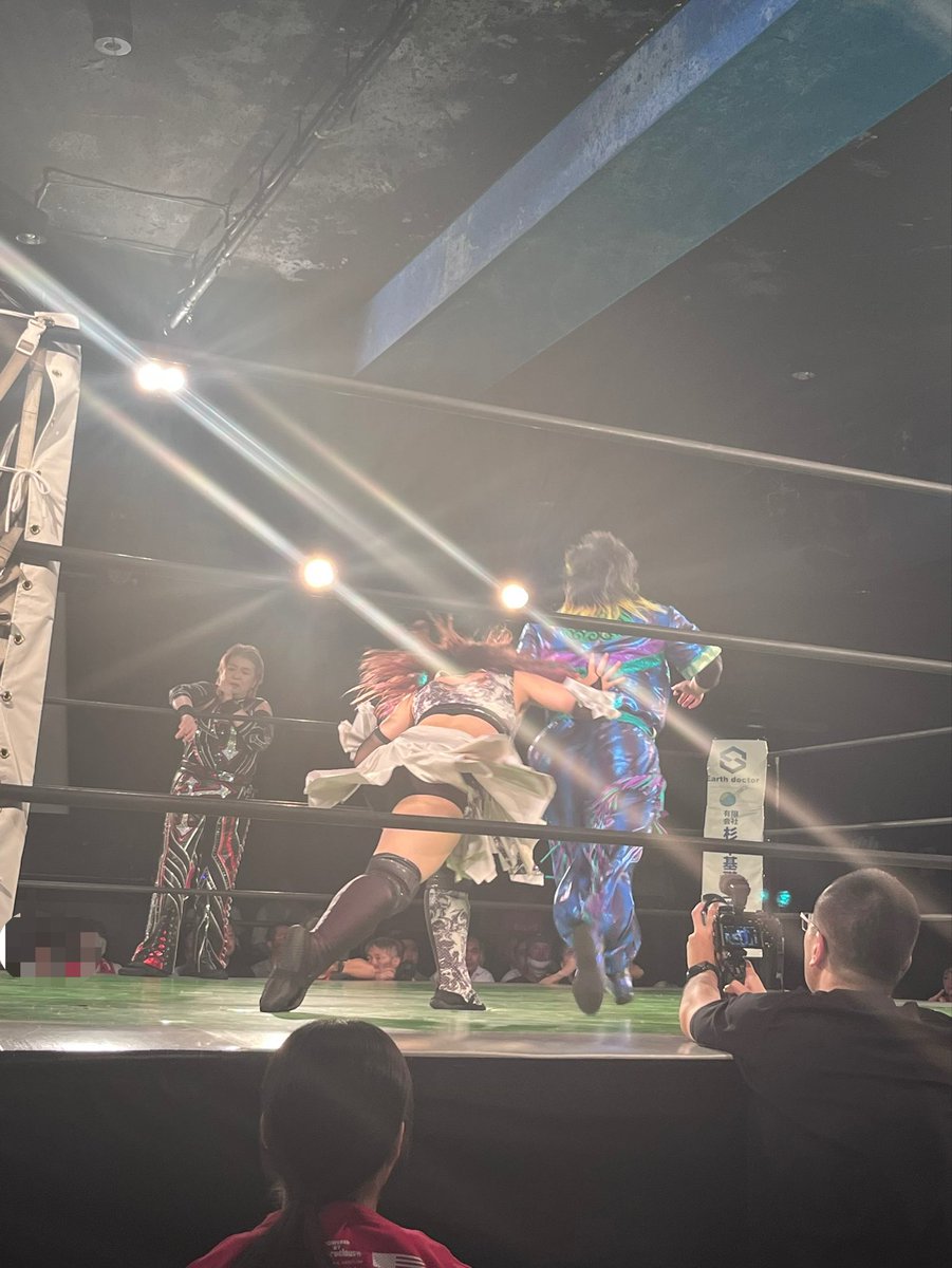 #伊藤道場 
2025.10.16(木) 新宿FACE

相手をコーナーに振る後ろ姿もカッコいい #NØRI 選手💜
#LLPW_X