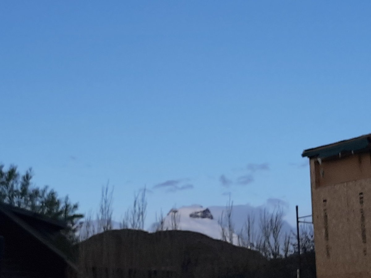 Así está El Chaltén. 
Que tengan un bonito día.  Besos