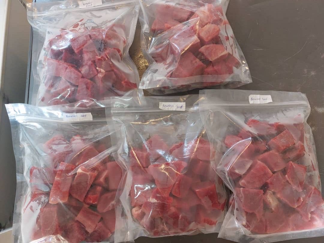 JDfarmingworld's tweet photo. FRIDAY MEAT DEALS🥩👌 JDFW's boneless beef is here! 💥 Tender, juicy, and full of flavor. Treat yourself and your loved ones today! #JDFW #BeefLovers #FridayFeeling https://t.co/azkKyxbp6a