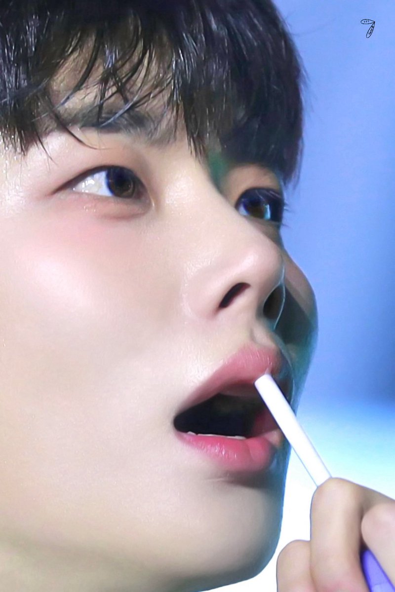 MJ__heart's tweet photo. 빨대도 주니를 좋아한댕><🧃🧡

(나도><💕

#주니지니 #ZOONIZINI 
#ASTRO #MJ #아스트로 #엠제이 #김명준 https://t.co/ZgA7kL2CWe