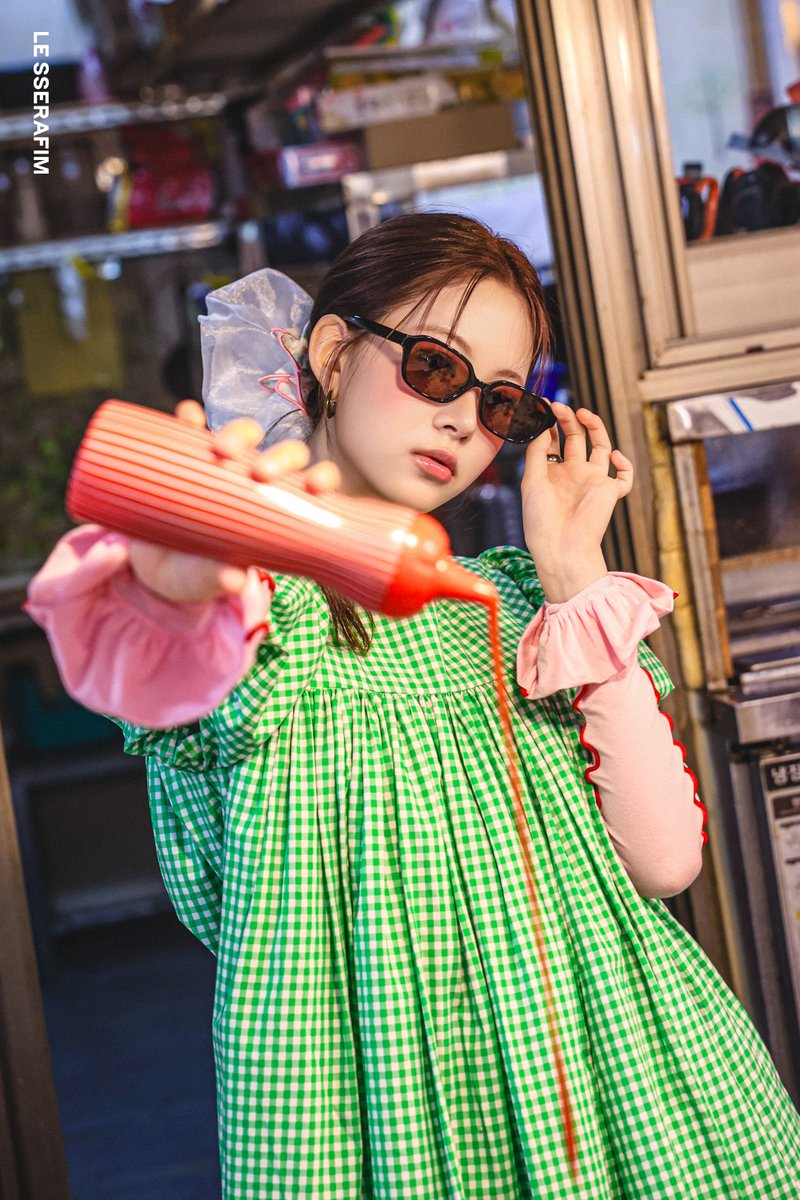 📸 [PHOTO] 251017

LE SSERAFIM ‘SPAGHETTI' Jacket Photo Sketch
— WEIRD GARLIC🧄

#르세라핌 #홍은채 #은채 #ウンチェ
#LE_SSERAFIM #HONGEUNCHAE