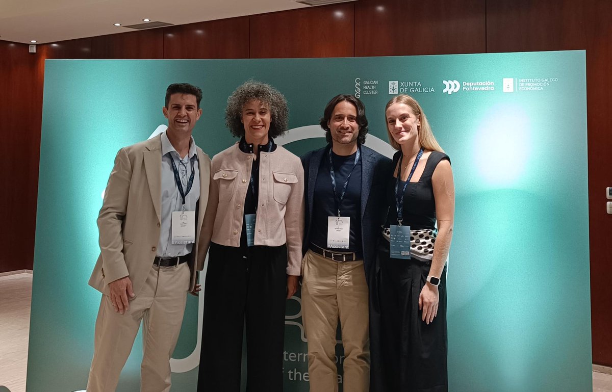 Gradiant's tweet photo. 💊 En #RIES25 compartimos cómo aplicamos #IA y tecnología para mejorar la atención sanitaria junto a nuestra spinoff #Kiur 💙 Un evento inspirador… ¡y con premio! 🏆 Kiur recibió el Premio Innovación CSG del @ClusterSaude 👏
#ehealth #xunta #ignicia @axenciaGAIN @galiciacrece https://t.co/ToJViY00j9