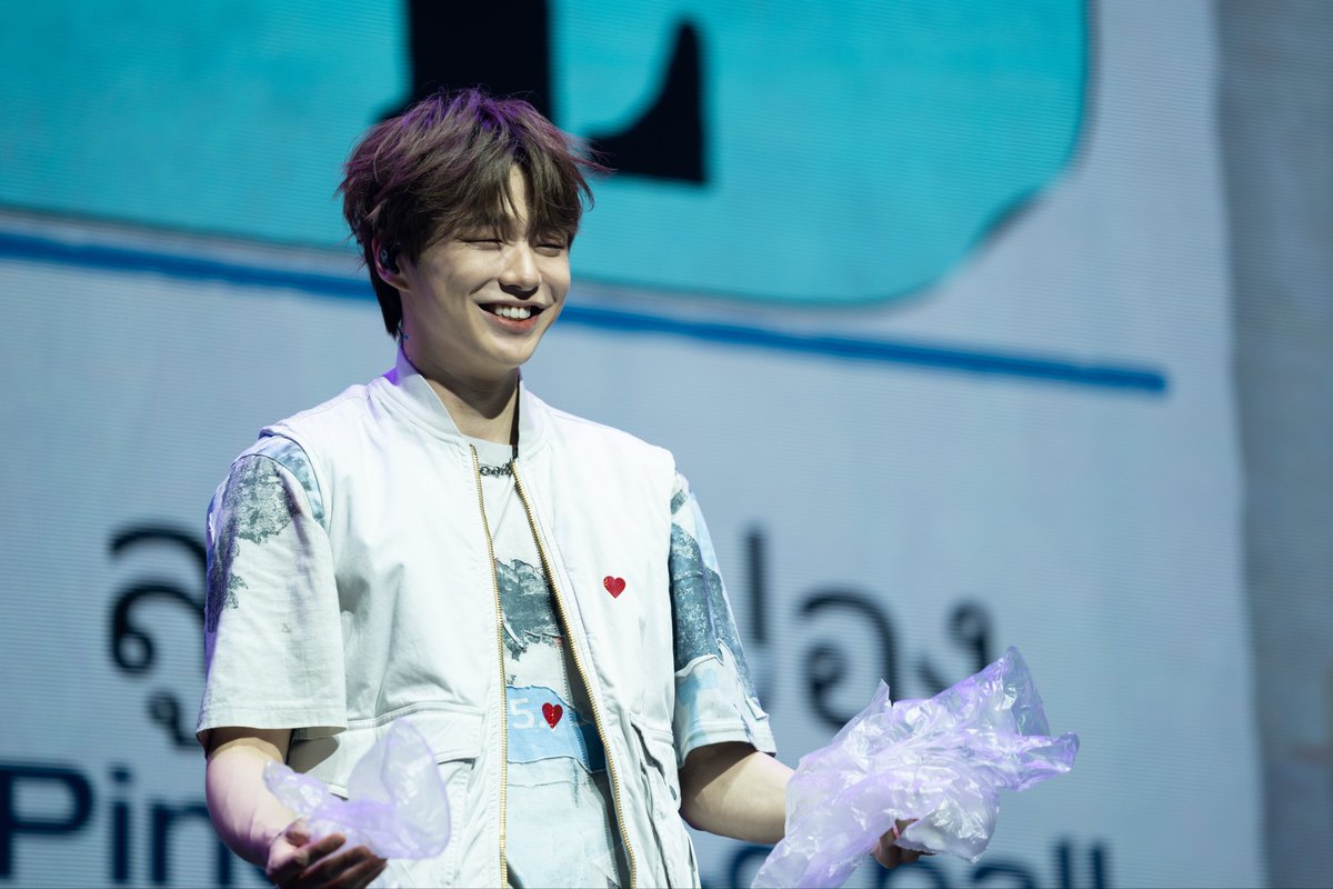 HMWNofficial's tweet image. ภาพบรรยายงาน 2025 KANGDANIEL FANMEETING IN BANGKOK
More &amp;gt;&amp;gt;&amp;gt; Link for Download: drive.google.com/drive/folders/…

#2025KANGDANIELFANMEETINGINBANGKOK #KANGDANIEL #강다니엘 #คังแดเนียล #HIMAWANA #HIMAWANAMUSIC