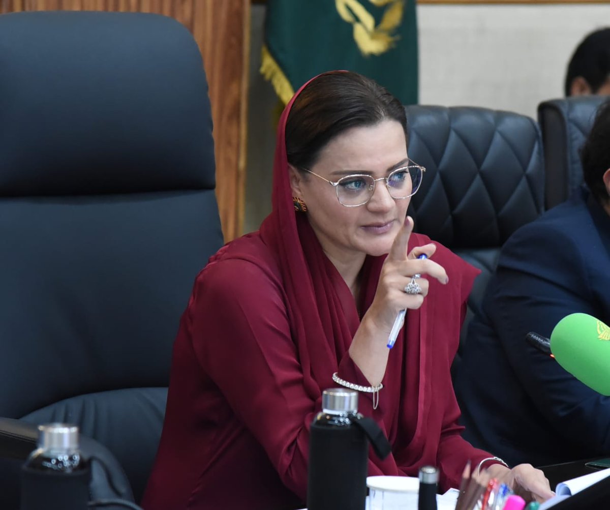 SmogUnitpndgop's tweet photo. On 6th October 2025, Senior Minister of Punjab, Ms Maryam Aurangzeb, held a media briefing at the Planning & Development Board to share the Government of Punjab’s comprehensive efforts to tackle smog and air pollution. 📷
#CleanAirPunjab #SmogMonitoringUnit #EnvironmentMatters https://t.co/Q1EgO2j1T1