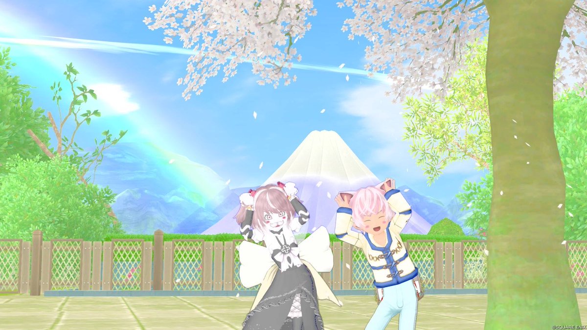 Ruca_dqx's tweet photo. えめたんと旅行行ってきました‼︎✈️𓂃𓈒𓏸︎︎︎︎
すっっごくリアルで素敵でした!!✨️
富士山も綺麗でシカさんも可愛かった!!🦌
楽しかったぁー!! #ハウジパング展 https://t.co/NqPKgxlQMO
