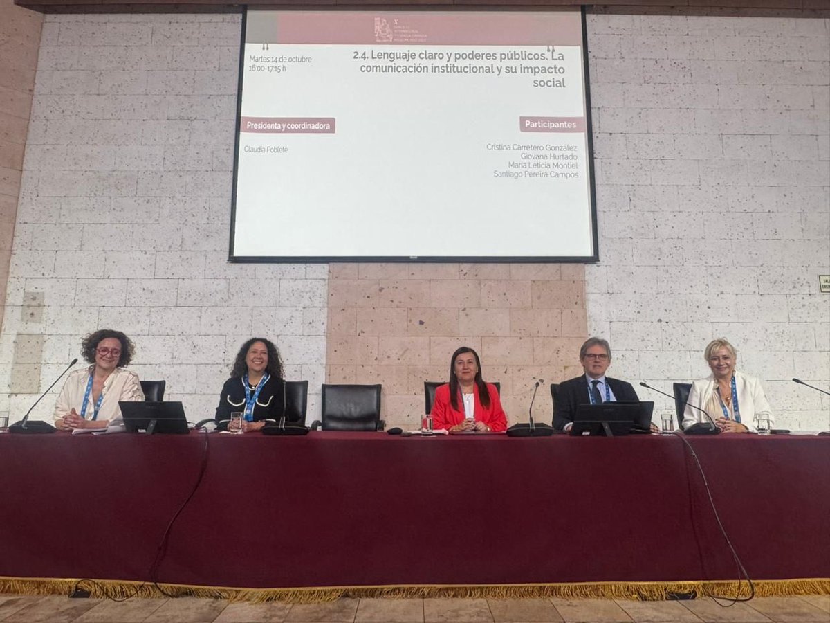 Tuve el honor de presidir la mesa de "Lenguaje claro y poderes públicos. La comunicación institucional y su impacto social"
Excelentes ponentes: Cristina Carretero
Giovana Hurtado
Leticia Montiel
Santiago Pereira #CILEArequipa 
Disponible: m.youtube.com/watch?v=YBhc0-…