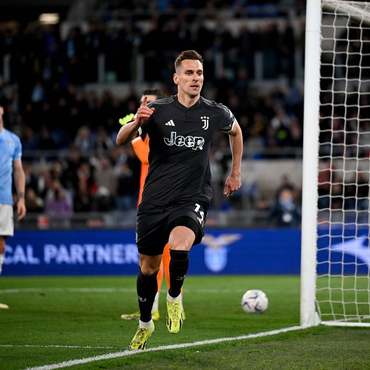 Massilia Zone tweet media