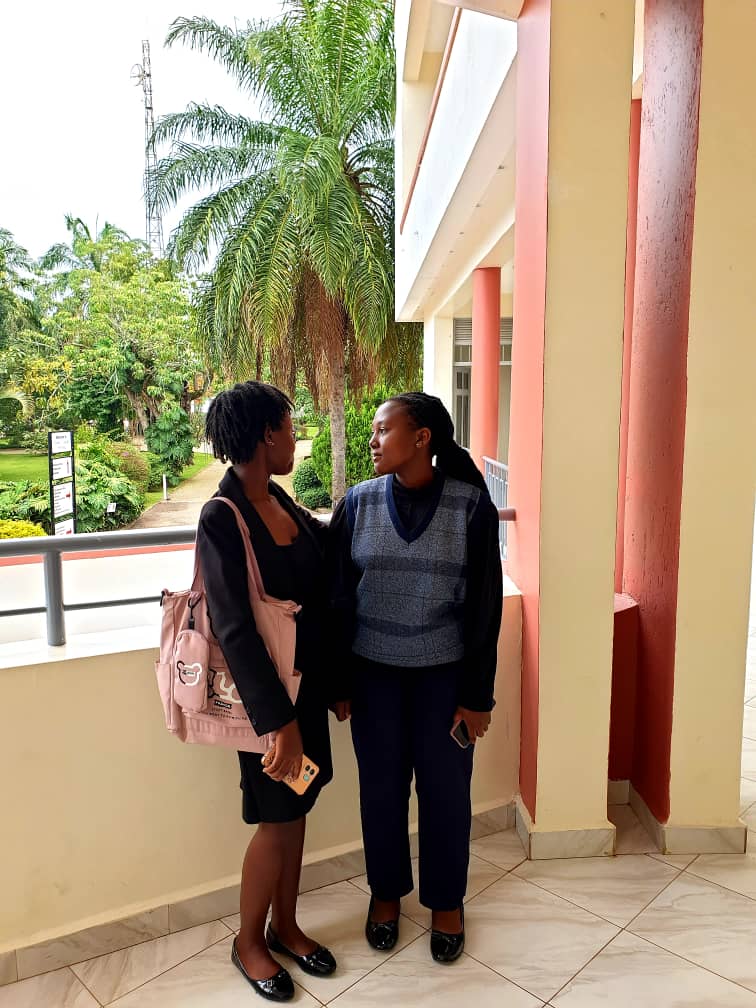 Cool learning environment for a young lawyer🙏