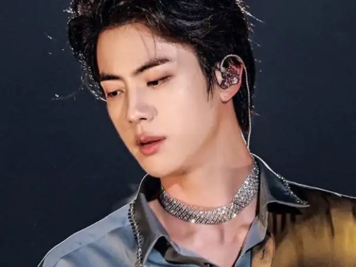 <a href="/jinniesarchives/">JA</a> I’m voting #Jin for the #2025MAMAVOTE