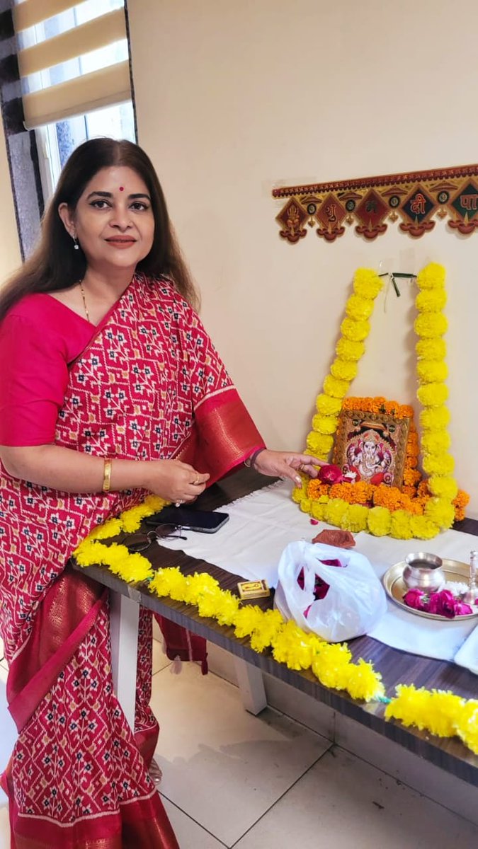 ntridelhi's tweet photo. NTRI परिसर में दिवाली का उत्सव हर्षोल्लास के साथ मनाया गया। इस अवसर पर प्रो. नूपुर तिवारी ने भगवान बिरसा मुंडा को स्मरण करते हुए प्रोजेक्ट स्टाफ को दिवाली की हार्दिक शुभकामनाएं दीं। पूरे भारतवर्ष को दीपावली की शुभकामनाएं एवं उज्ज्वल भविष्य की मंगलकामनाएं।#HappyDiwali2025 https://t.co/Tmxp21VjM2