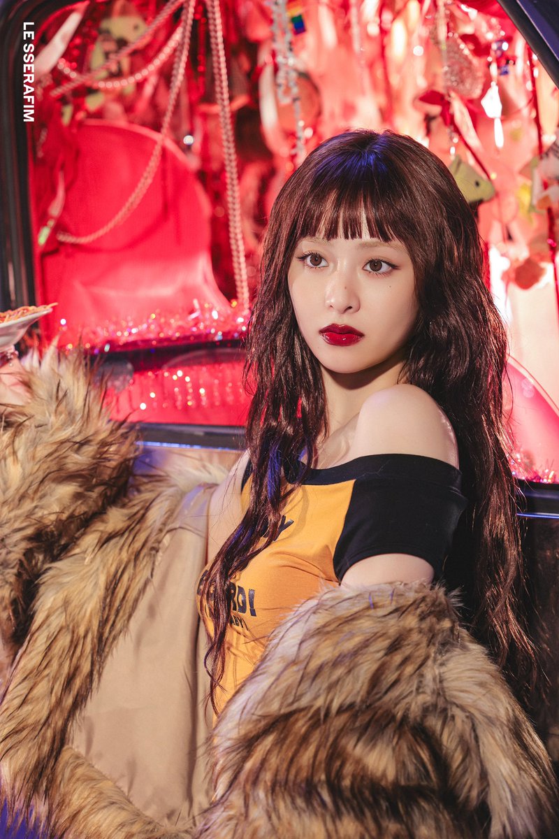 PHOTO] 251017 LE SSERAFIM 'SPAGHETTI' Jacket Photo Sketch