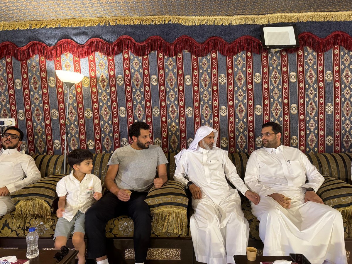 مركز حي البساتين tweet media