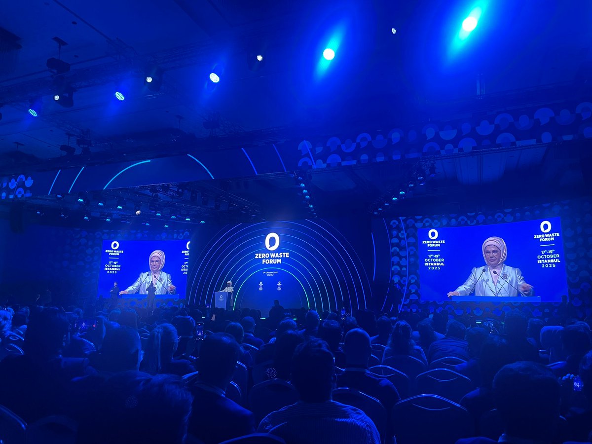 UCLGMEWAorg's tweet image. ♻️ We’re joining the Zero Waste Forum (17–19 Oct) organized by the Zero Waste Foundation, to exchange ideas and actions for a cleaner, circular future. 🌍

Because every city that chooses *zero waste* chooses *zero regrets*. ✨
#ZeroWaste #Sustainability #UCLGMEWA #ZWF

♻️ تشارك…