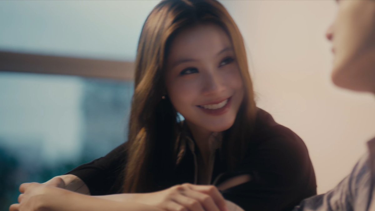 365_nf's tweet photo. เพลงเพราะมากกกก MVสวยมากกกกกกกรอยยิ้มแบบตกหลุมรักจริงๆ

FILL NAMTAN TO MY HEART
#FillMyHeart_KRISTMV 
#NamtanTipnaree https://t.co/1dmu90Wcnv