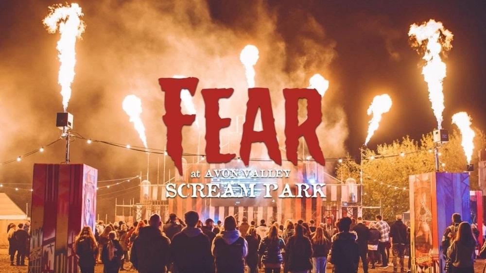 ThemeParksUK's tweet photo. A busy weekend for us, with not one, not two, but three scream parks to experience!

#FearIsland
#XtremeScream
#ABloodyGoodNight https://t.co/8NbBfWG6Ts