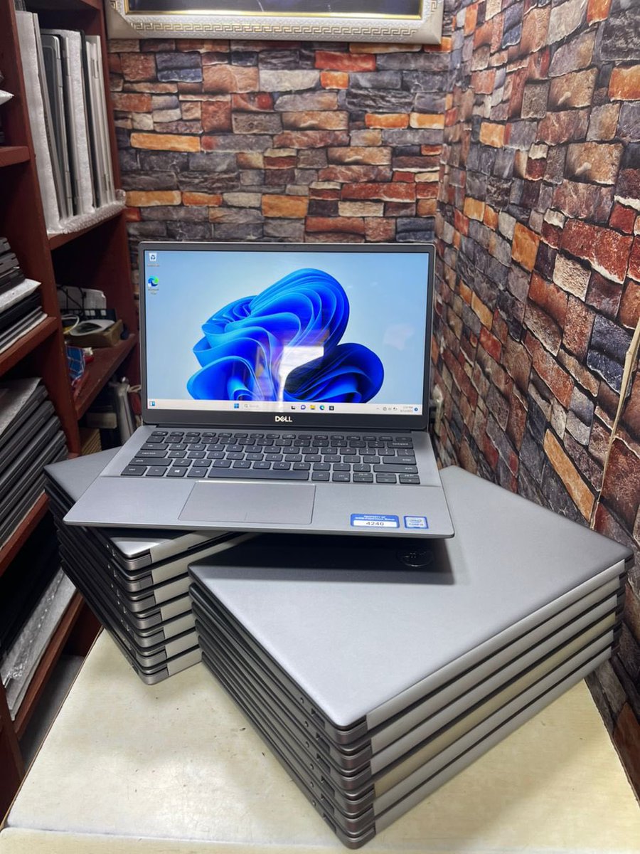 Dell Latitude 3301, 256gb ssd, 8gb ram, Core i5, 8th gen, 13” inches (metallic body)

264k only

Free delivery anywhere in Lagos ✅ 

Payment on delivery ✅ 

Comes with a free bag

Call: 0706 769 4057

WhatsApp: 08069952796
