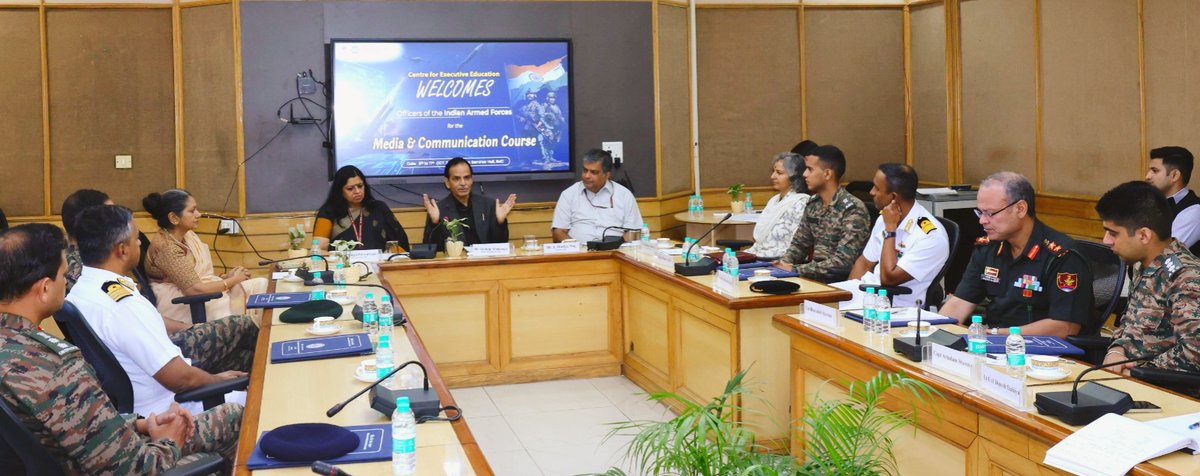 IIMC_India's tweet photo. The valedictory program of two-week Media &amp; Communication training for the Indian Armed Forces, organized by IIMC’s Centre for Executive Education was held on 17 Oct 2025.

Prof. (Dr.) @sunetrasenn1 delivered a report and briefed the officials present about the course.

(1/3) https://t.co/UTbUO5Nqb0