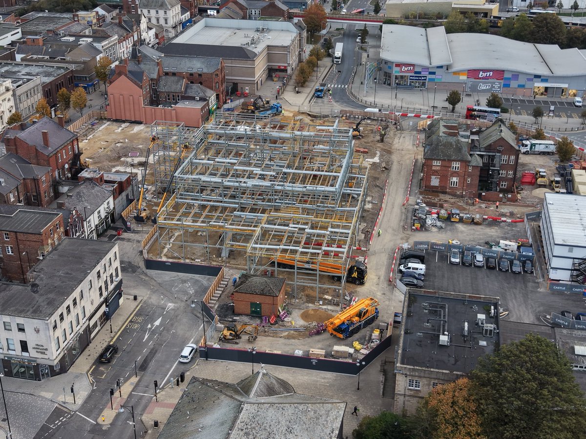Construction of the new college campus in South Shields, hopefully a sign of better things to come for the town that desperately needs a makeover. <a href="/SthTyneCollege/">SouthTynesideCollege</a> <a href="/STyneBusiness/">Invest SouthTyneside</a>
