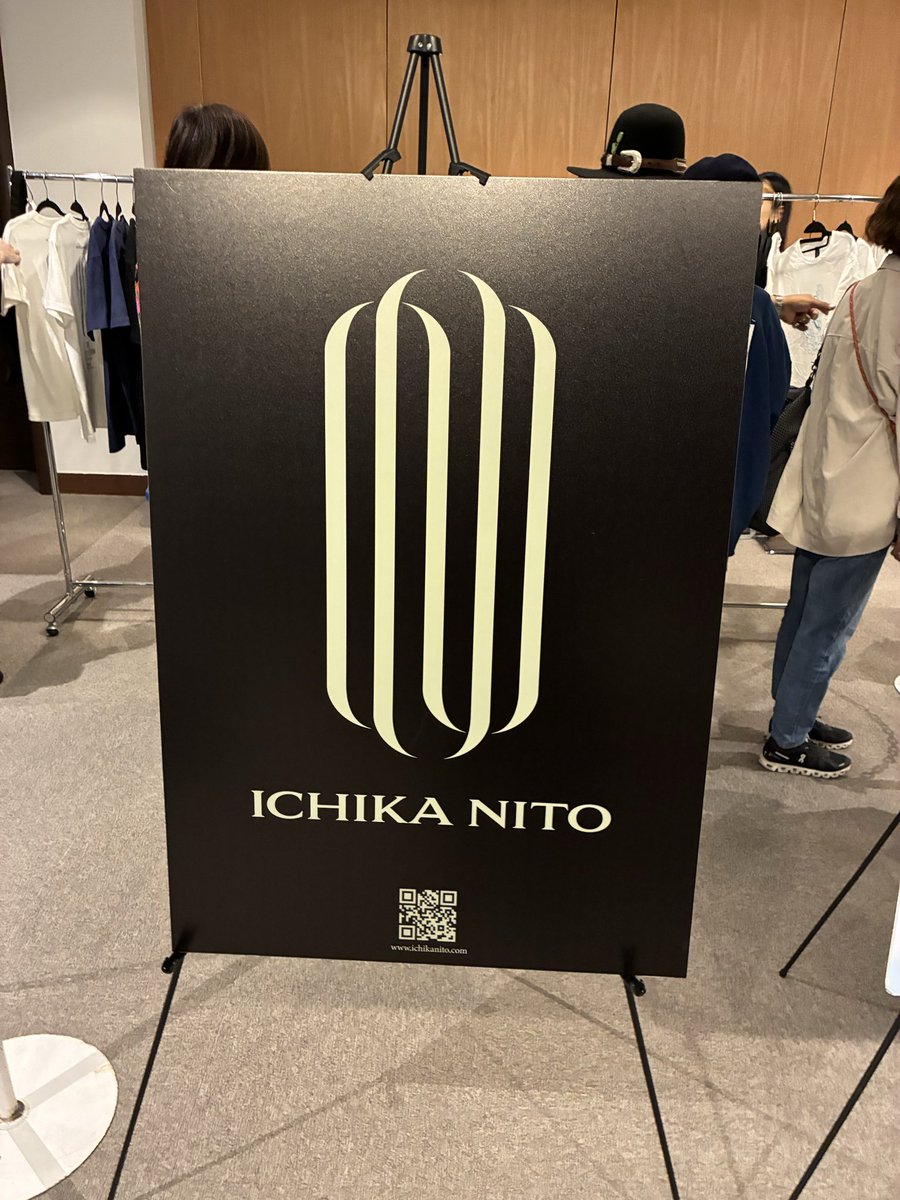 mk2_passcode's tweet image. Ichika Nito
The Moon's Elbow Tour 2025 in Japan
初生演奏生ご本人だったけど、演奏も人柄も素敵すぎた。
Metaphorも聴けたし大満足!
とはいえめちゃくちゃ踊る気でいったので少し残念。
いつかFUJI ROCKのグリーンステージで大騒ぎさせてください!笑
#IchikaNito