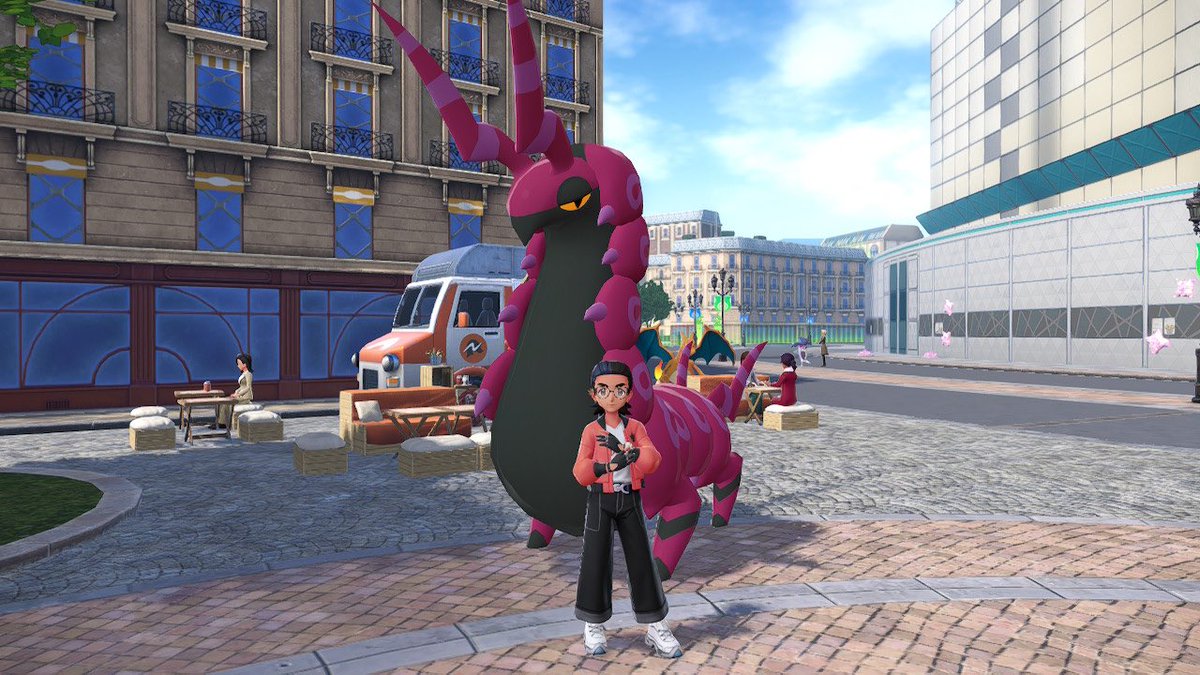 he capturado un whirlipede alfa y al evolucionarlo el tamaño que ha pillado scolipede da miedo