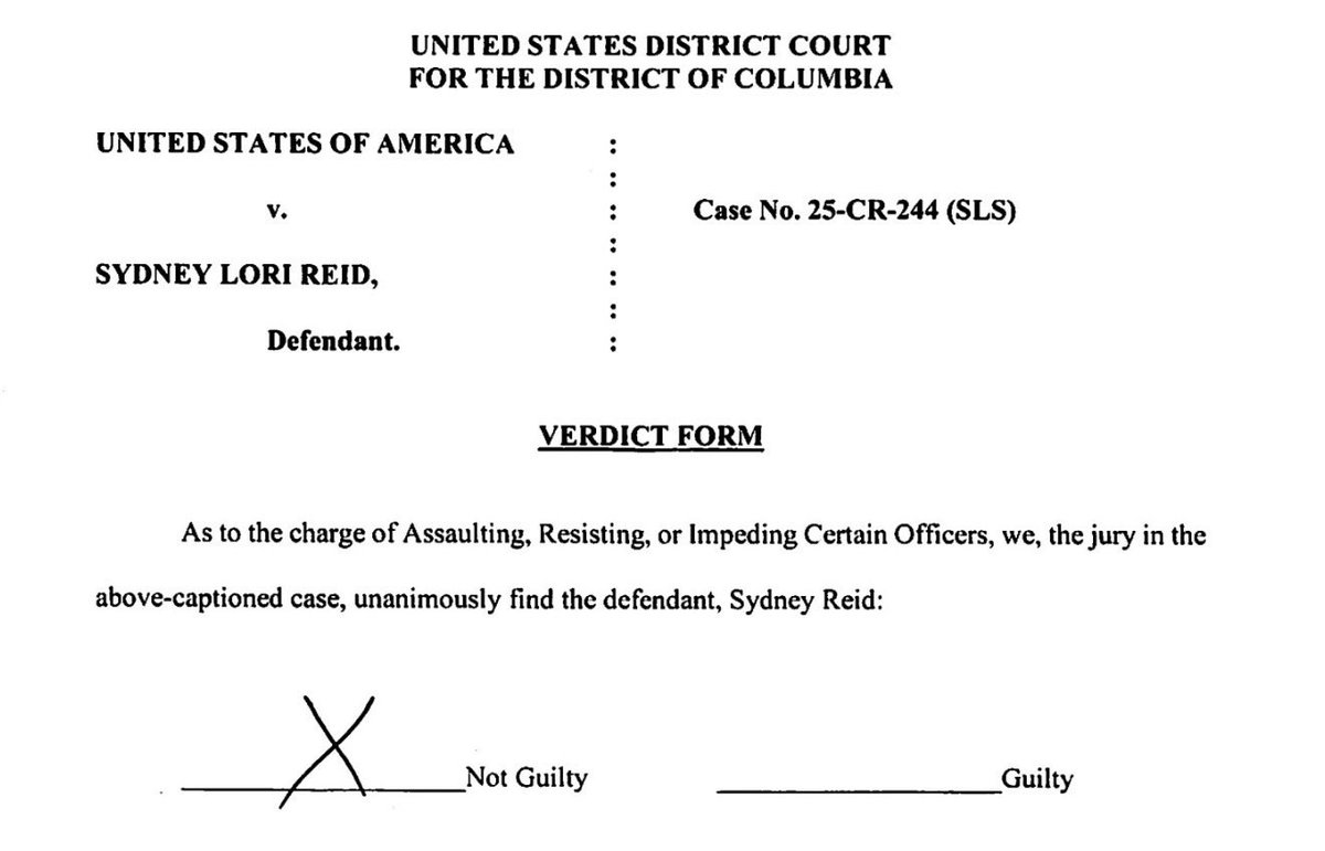 EdKrassen's tweet image. BREAKING: “NOT GUILTY” 

After failing three times to get an indictment, the DOJ still went after Sydney Reid, all because she filmed ICE officers.

They tried to criminalize a citizen for holding power accountable.

The jury’s verdict said it all: Not guilty. Justice served.