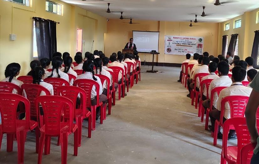NCBGuwahati's tweet image. *#नशामुक्तभारतपखवाड़ा*🇮🇳
NCB, Guwahati
(17/10/2025)
🚭 Awrness Progrm at Indus Academy, Moregaon
🚭 Approx 50 students and faculty members participated.
@PMOIndia @HMOIndia
@dg_ncb
@narcoticsbureau
@NCBNER