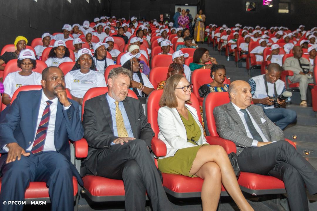 gouvbenin's tweet photo. L’émotion était à son comble le mercredi 15 octobre 2025 à Canal Olympia Cotonou à l'occasion de la grande cérémonie de distinction des 12 lauréates du Challenge “La Voix des Filles” ; une initiative du #MASM pour célébrer la Journée Internationale de la Fille. https://t.co/t6j6GZCcZM