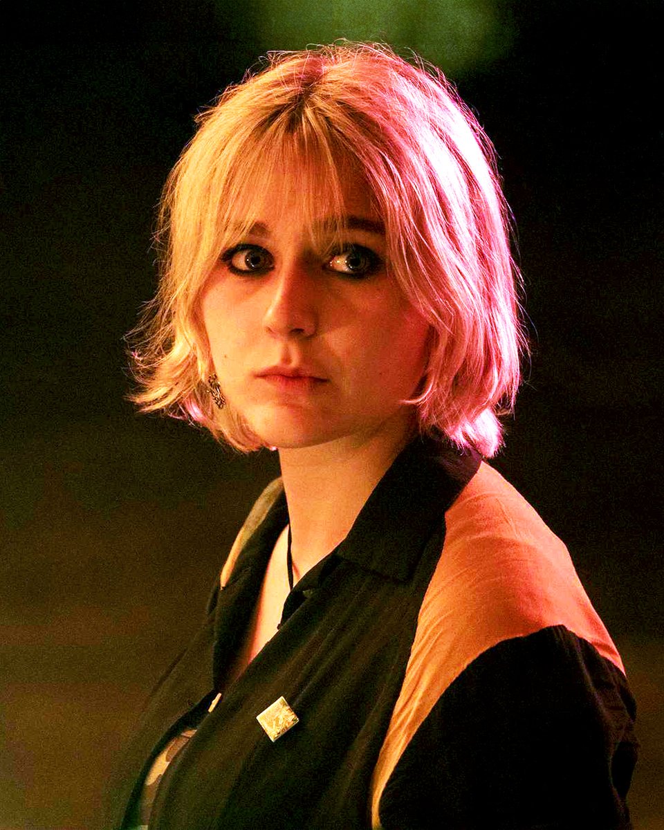 TheDirect's tweet image. EXCLUSIVE: #Wayward star Alyvia Alyn Lind has shared her hopes for Leila in a potential Season 2.

"Maybe seeing her [become] like a vicious tyrant. I'd love to see the creepy outcome... If it would turn her into, like a weird Stacey, kind of like, a comatose state."