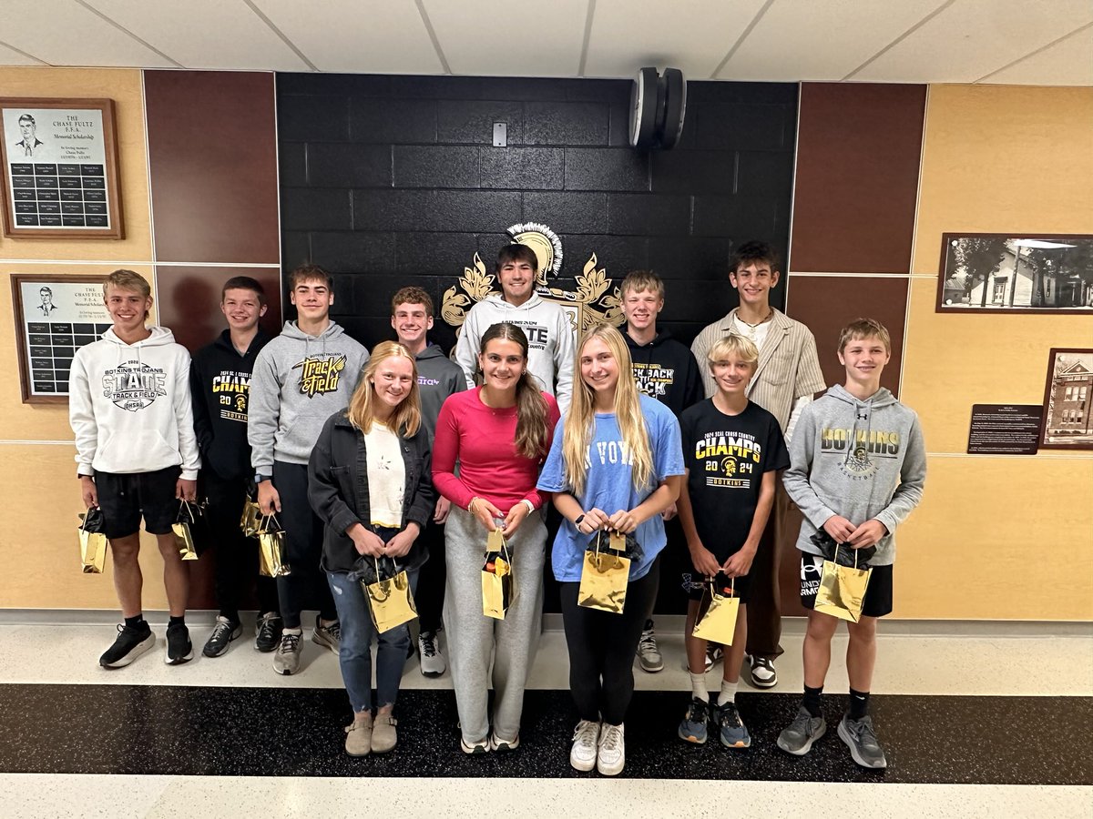 BotkinsCCTF's tweet image. Ready to run tomorrow!
@Cedarville  Girls at 10, Boys at 10:45