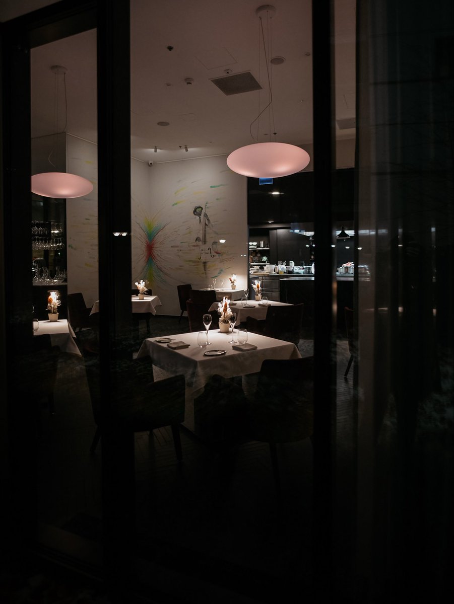 The launch of our new autumn-winter menu is today!
Book a table for a Michelin-starred dinner at nuta.com.pl.