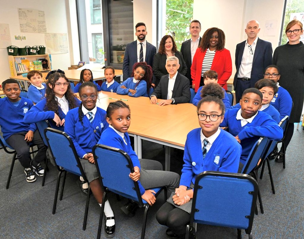 SadiqKhan's tweet photo. Every child deserves to breathe clean air - especially at school, where they learn, grow and play.

Good to be here at St Mary's in Battersea, one of 200 schools across London where we're funding air filters to help tens of thousands of children breathe cleaner, healthier air. https://t.co/edFxvQgRDd