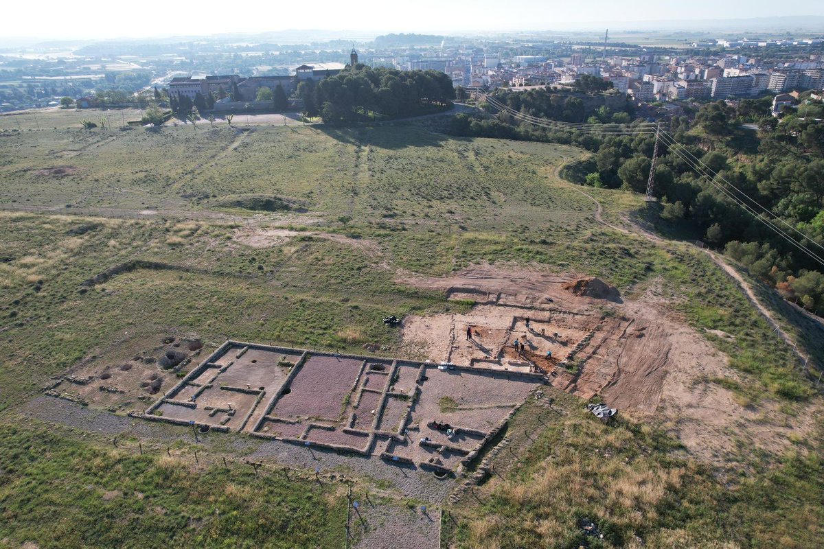 El Departament de Cultura i <a href="/ciutatbalaguer/">Paeria de Balaguer</a> presentem el projecte de recuperació integral del jaciment arqueològic ‘El Renaixement del Pla d’Almatà’.

Consellera <a href="/shalmodovar/">Sònia Hernández</a> 💬 "Avui fem un pas decisiu per posar en valor un dels jaciments arqueològics més significatius del país"