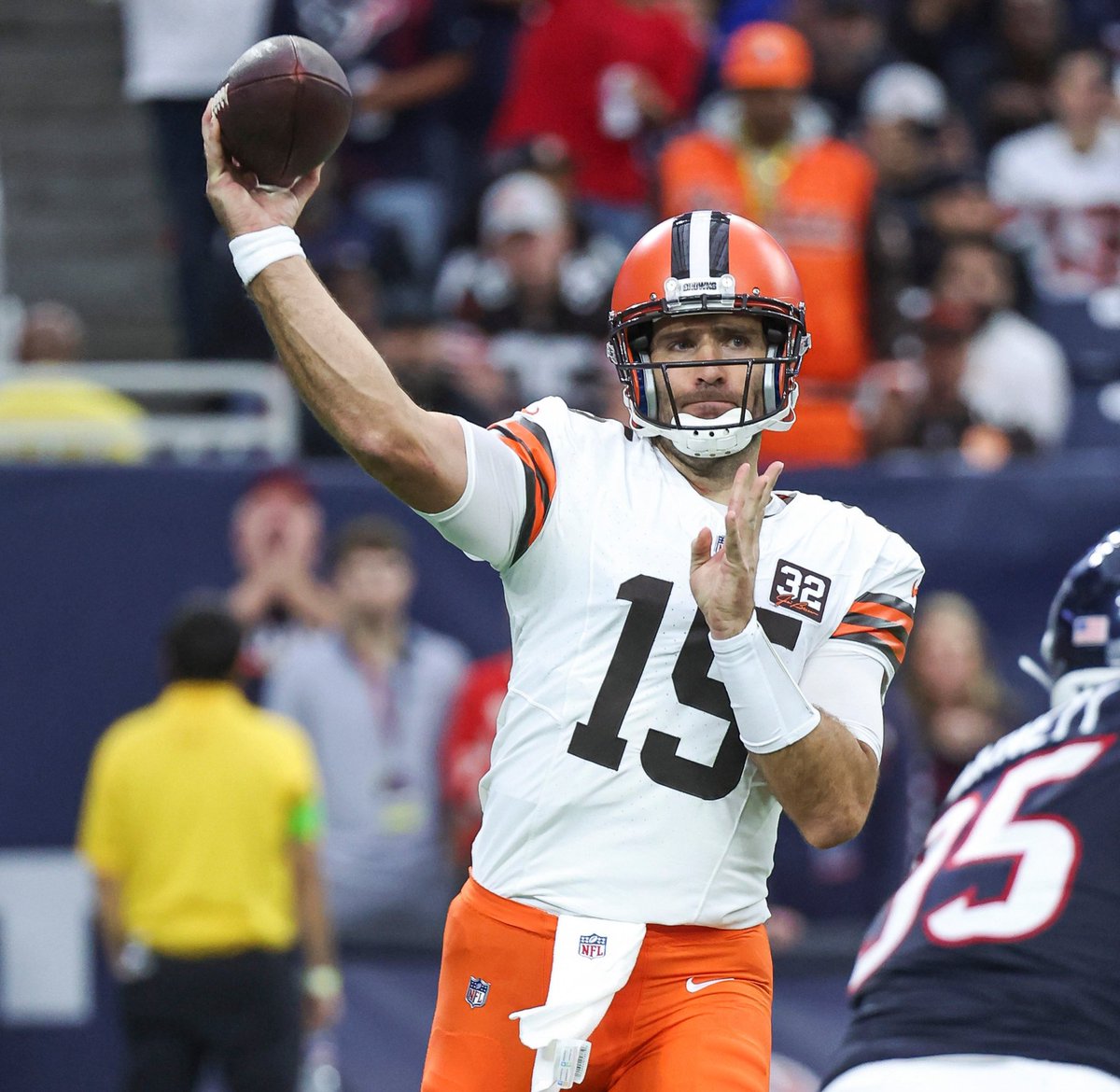 MuseBaker's tweet image. &quot;How to be a good NFL QB, volume 1&quot;

Chapter 1: Leave Cleveland

The End.