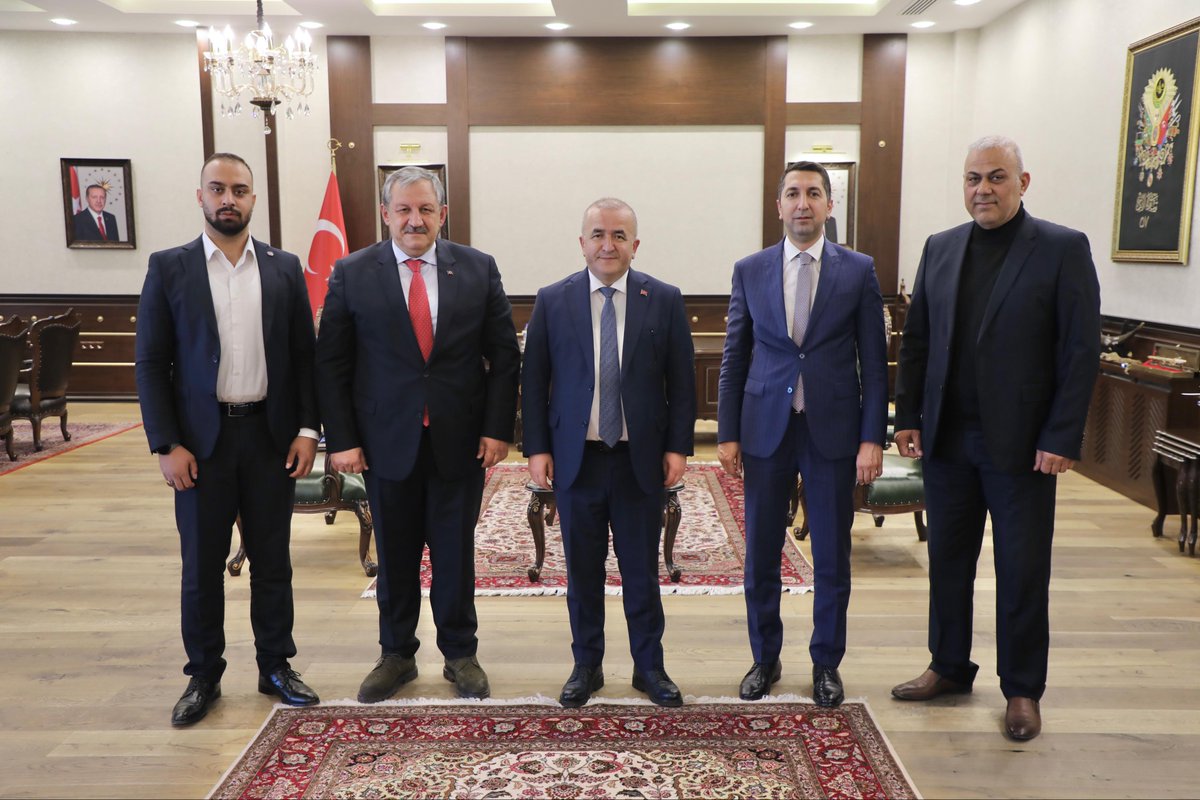 Gençlik ve Spor İl Müdürü Abdulsamet EREN, Kick Boks Federasyonu Başkanı Salim KAYICI ve Kick Boks Elazığ İl Temsilcisi Abdulhaya ALAN, Valimiz Sayın Numan HATİPOĞLU'nu ziyaret etti.

<a href="/numanhatipoglu/">Numan Hatipoğlu</a>