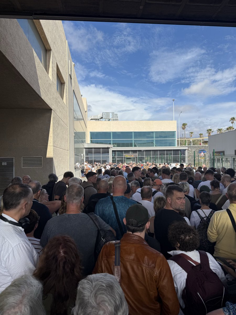 <a href="/TFS_Airport/">Tenerife Airport</a> what a joke people or stuck on buses waiting to get in the terminal never mind the queue into the terminal!  It’s going to take hours to get through #Tenerife