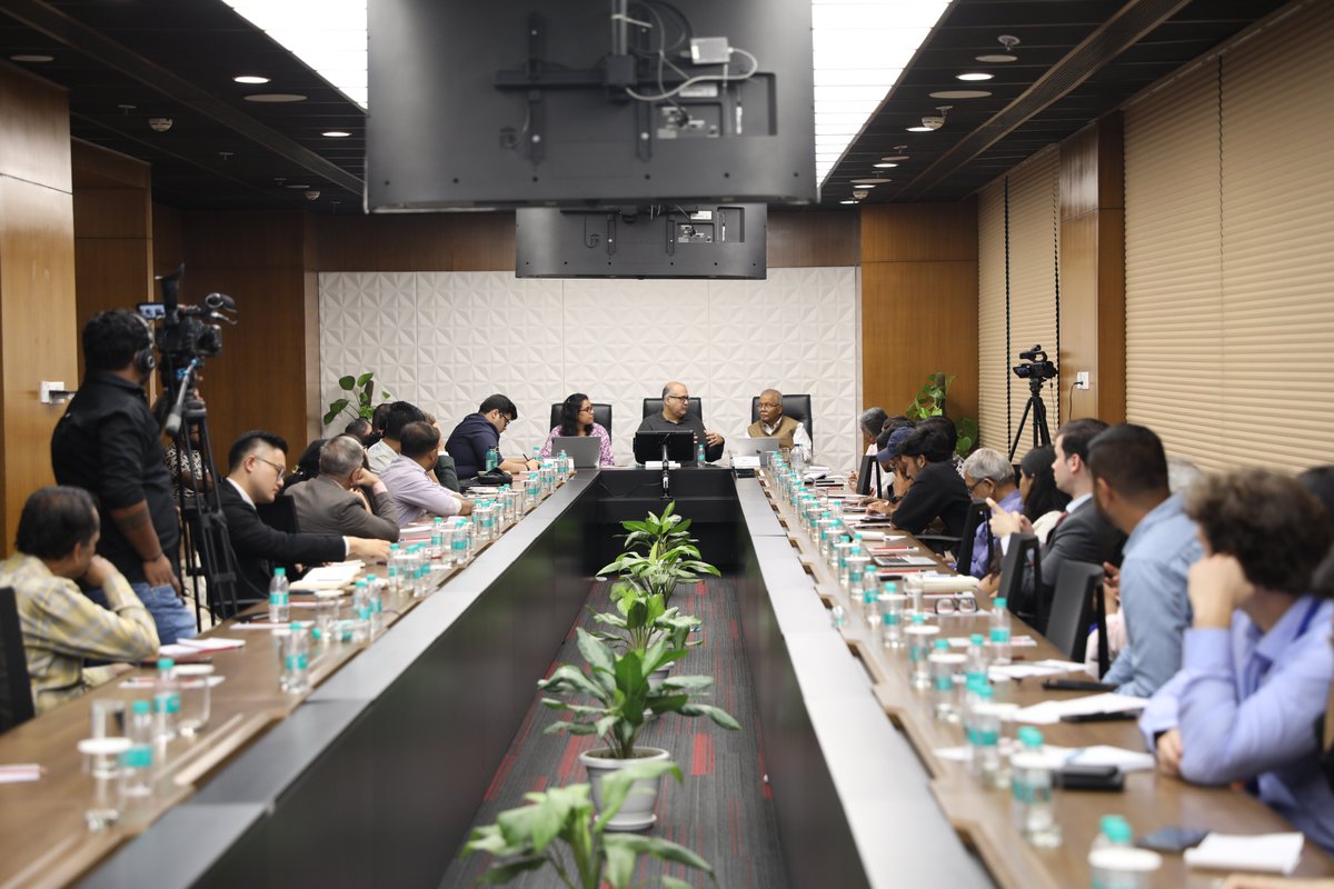 orfonline's tweet image. .@orfonline hosted the latest iteration of the Neighbourhood Scope on 'South Asia’s Political Reset: Understanding China’s Response'
The discussion focused on the mass protests between 2022 and 2025 in #SriLanka, #Bangladesh, and #Nepal, which have witnessed the toppling of…
