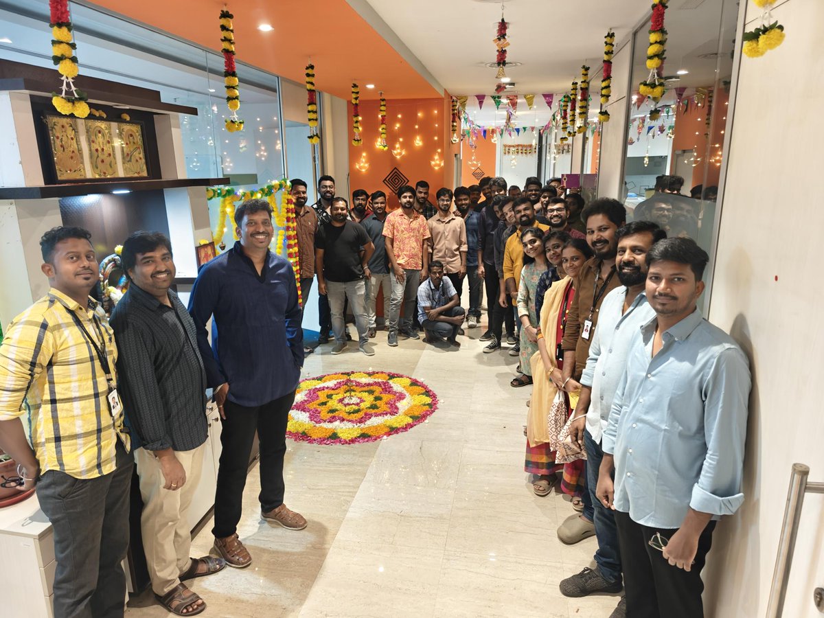 techaffinity's tweet image. Lights. Laughter. Togetherness.

Celebrating the spirit of Diwali with our TechAffinity family, where every spark reminds us that brighter things happen when we shine together. ✨

#HappyDiwali #FestivalOfLights #TeamCelebration