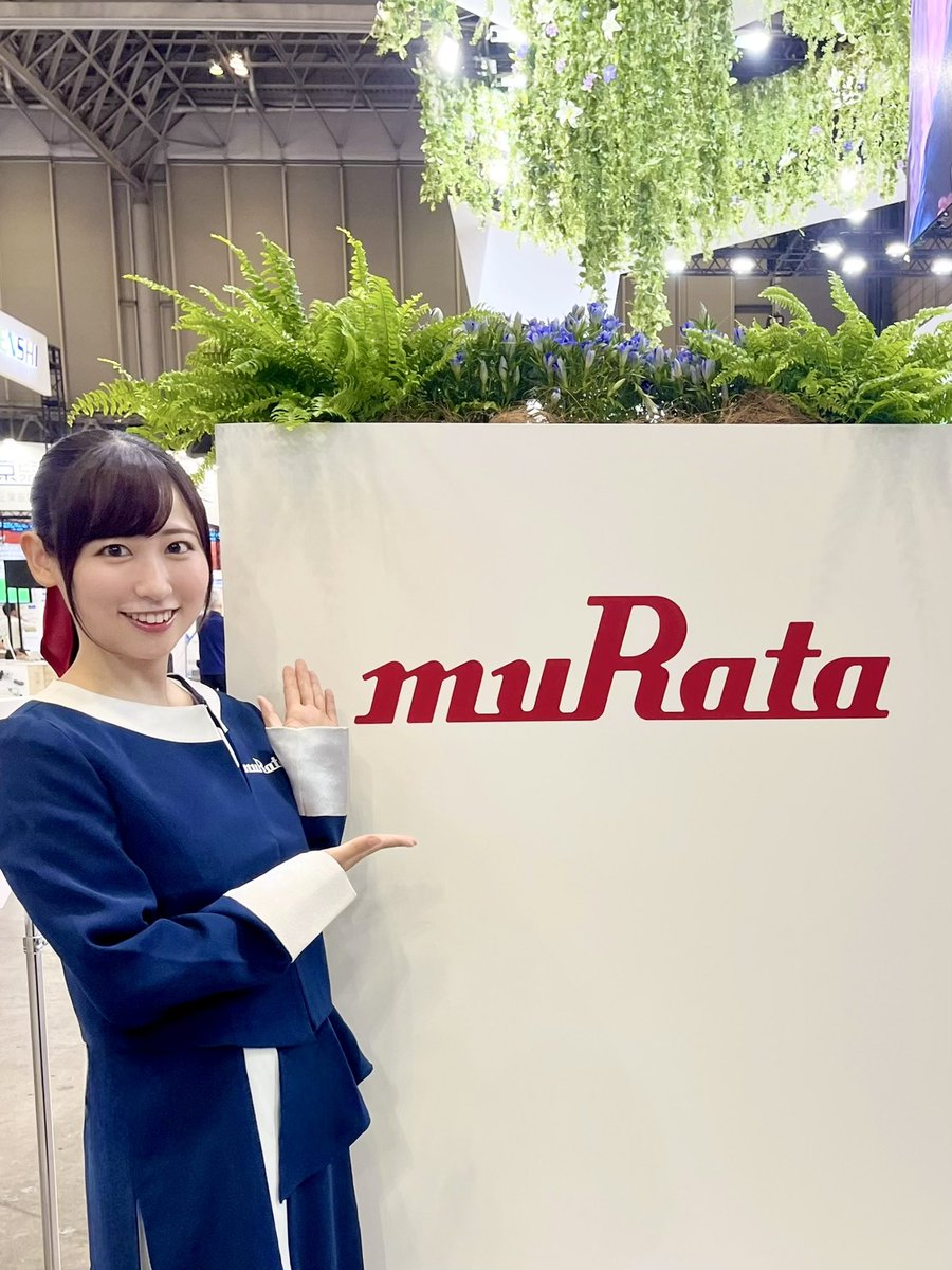 kashima_7ka's tweet image. #CEATEC2025 無事終了致しました！！
#村田製作所 様の製品・技術の凄さに感動しているお客様が多く、見ているこちらも何だか誇らしい気持ちでした☺️🔅
私を見つけて声かけてくれたり差し入れを下さった方も多くて嬉しかったです🥲💖
ご来場頂いた皆様ありがとうございました🙇‍♀️✨

#CEATEC #ムラタ