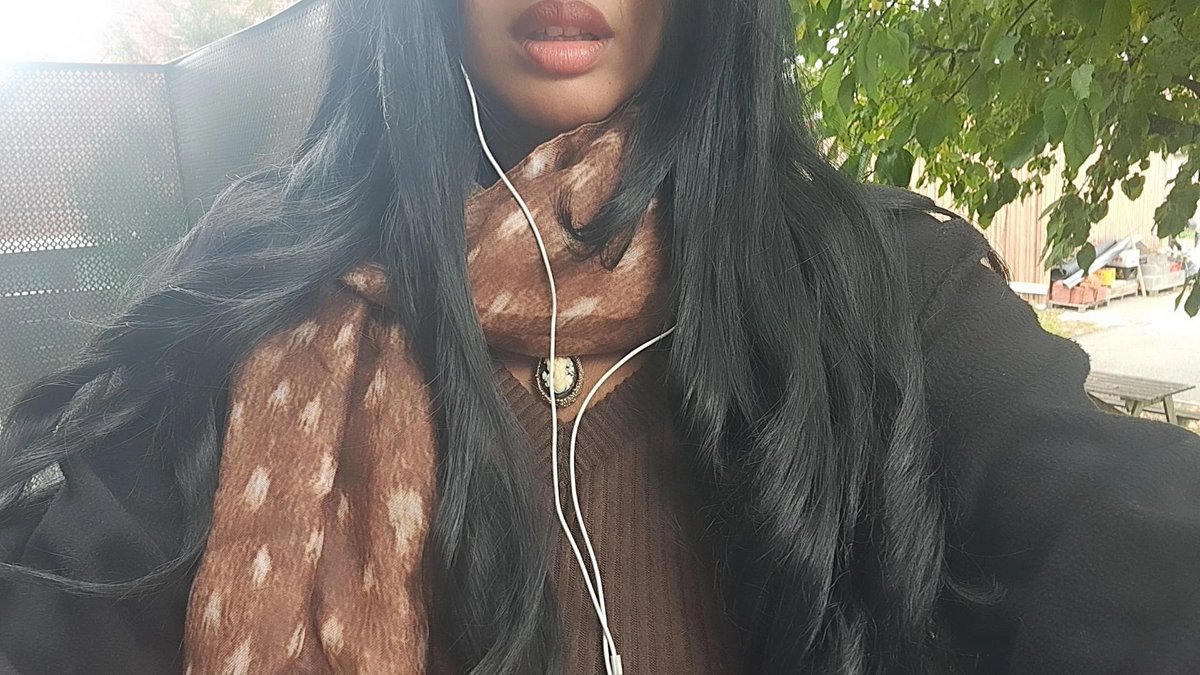 New doe printed scarf