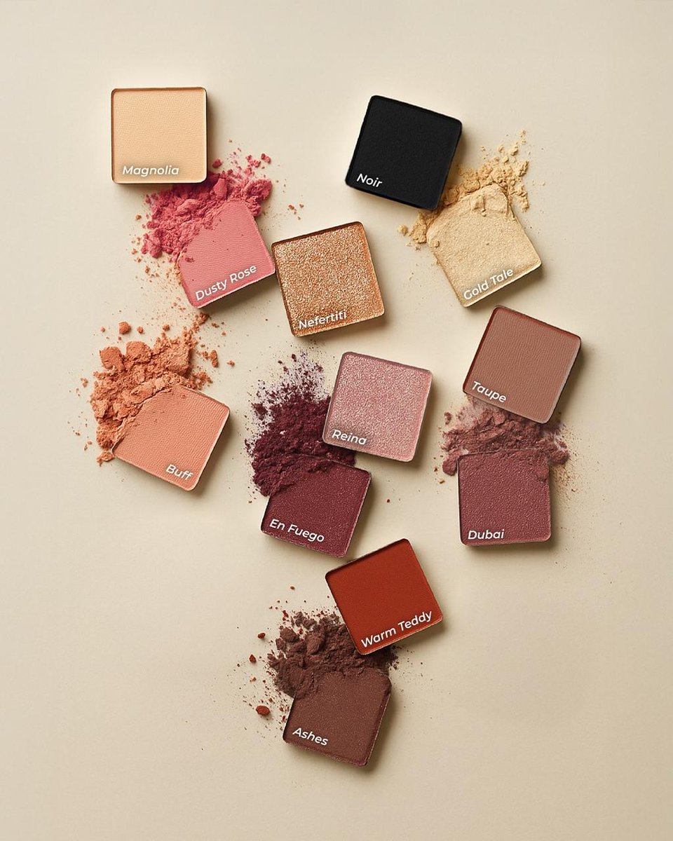 PhoenixFaves's tweet image. Colour your world with the Farmasi Glam Up Eyeshadow Palette. 🎨✨

With 12 richly pigmented shades (matte neutrals + warm shimmers), this palette is your perfect companion for looks that go from subtle daytime to full‑on glam. 

farmasi.co.uk/seanhill/produ…