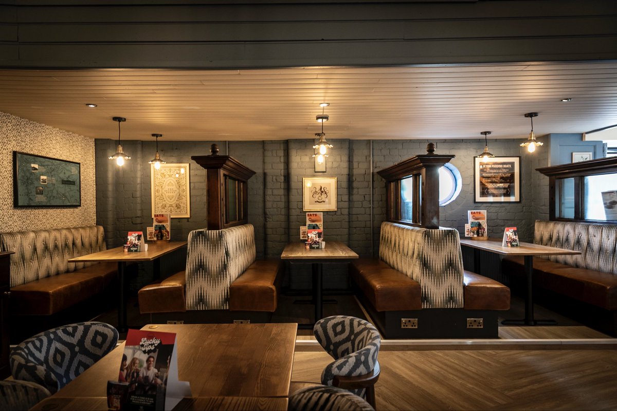 PDSDesignBuild's tweet image. PDS recently completed the transformation of The Stanley Ferry, working alongside Greene King Project Manager Jerremy Manly and designer Claire Pollard at Concept.