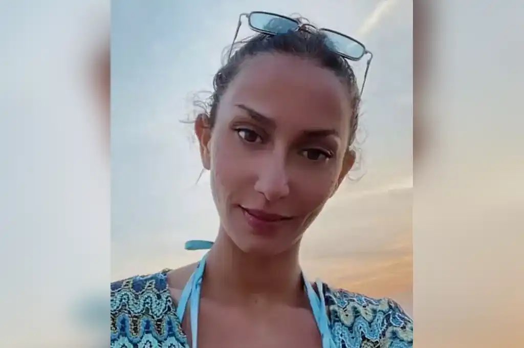 BastionMediaFR's tweet photo. 🔴🇫🇷 𝗔𝗟𝗘𝗥𝗧𝗘 𝗜𝗡𝗙𝗢 — Réponse LUNAIRE de Dahbia B., meurtrière de la jeune Lola, face au tribunal.

Le président lui demande : « Lorsque vous avez reçu une OQTF en août 2022, pourquoi ne pas avoir quitté le territoire ? »

Elle répond : « Je me sens libre en France, en Algérie on n’a pas de vie. »

Une phrase qui résume tout : il est plus agréable de vivre en France en situation irrégulière sous OQTF qu’en Algérie. Terrible démonstration du laxisme de l’État.

(Source : @AmauryBucco)