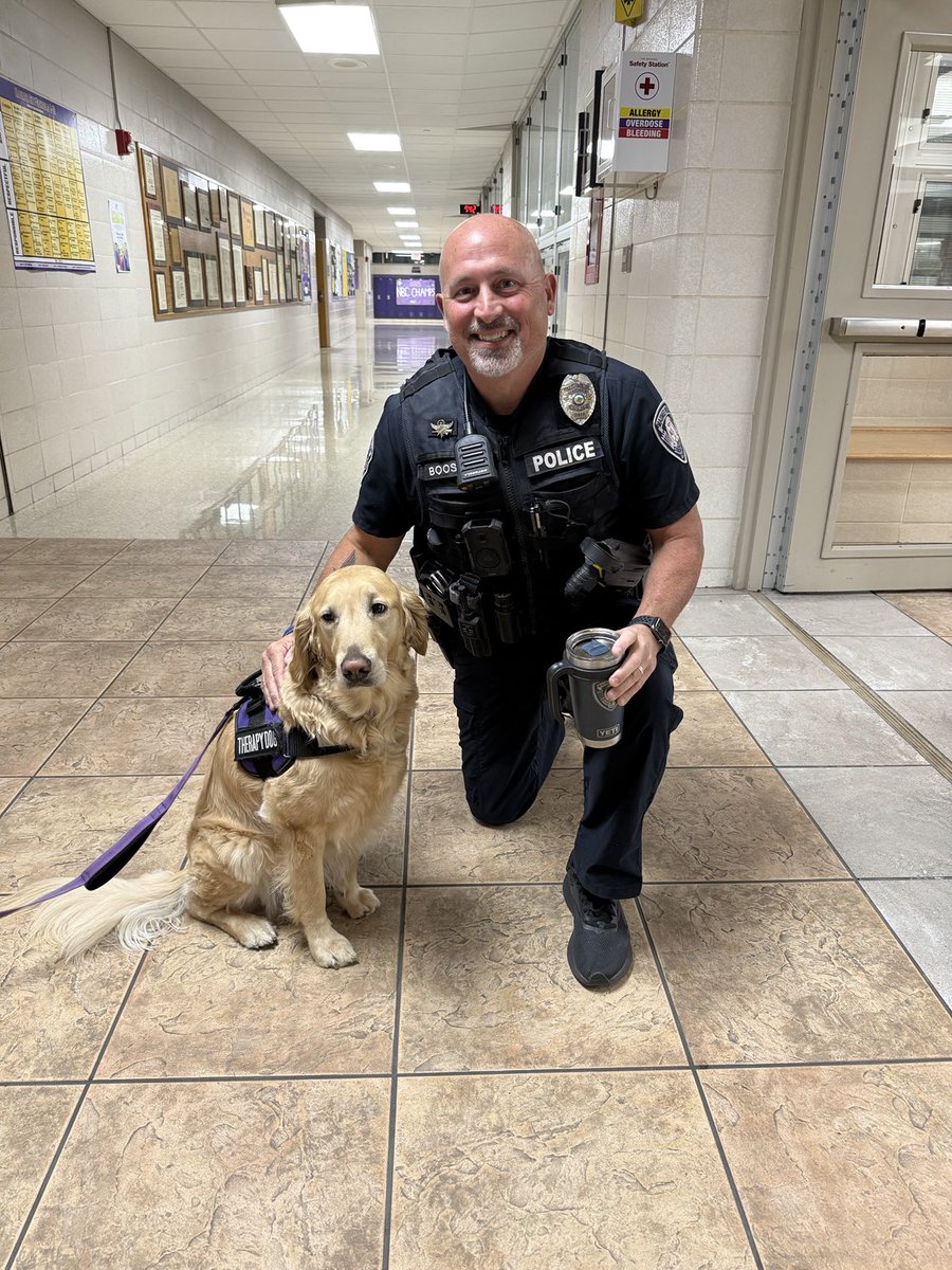 Officer Boos and Maggie were our morning greeter today. Thank you for being here to welcome our kids.