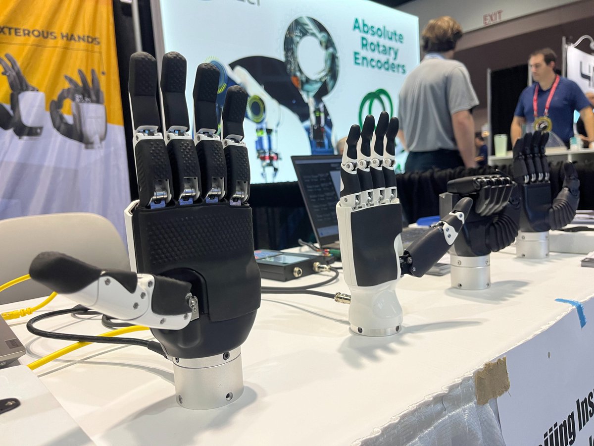 Inspire_robots's tweet image. 🎉 INSPIRE ROBOTS made its debut at RoboBusiness, showcasing multiple dexterous hands on-site.
Focusing on providing core component solutions for robotics and intelligent manufacturing, the company delivered a smarter industrial automation experience to a global audience. 🤝